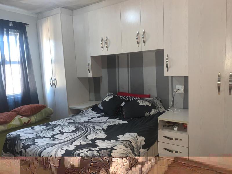 2 Bedroom Property for Sale in New Woodlands Western Cape